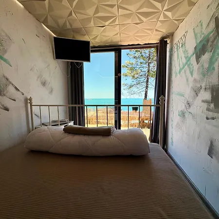 Луксозна вила Azura One *
